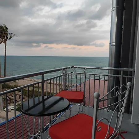 Hotel The Elysian & Restaurant - Bar 3*